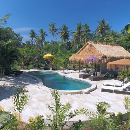 Coco Breeze Spa Hotel Gili Air Exterior photo