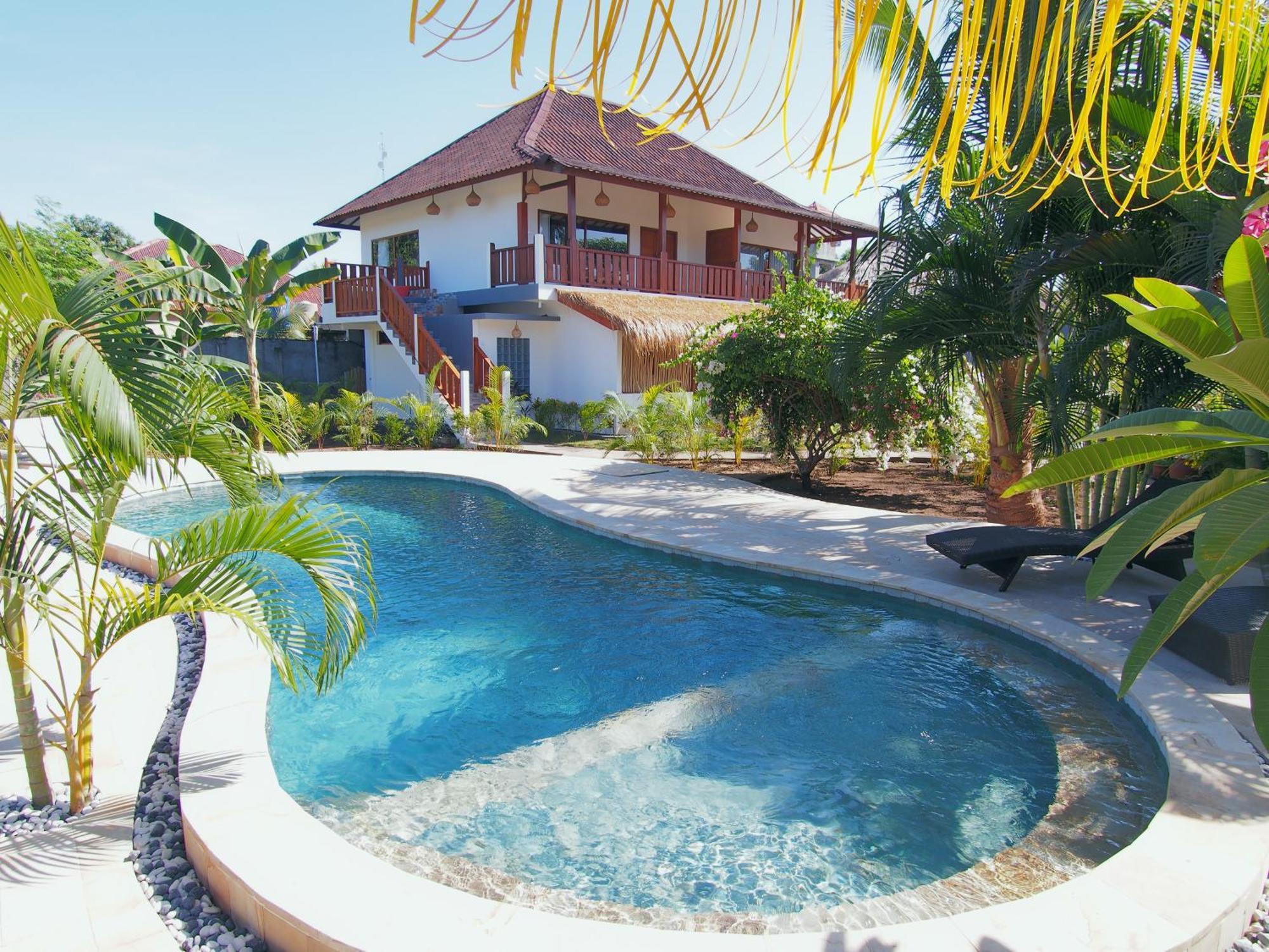 Coco Breeze Spa Hotel Gili Air Exterior photo